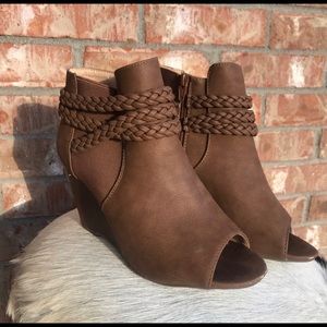 Cato Wedge Peek-a-boo Boots 8W WIDE